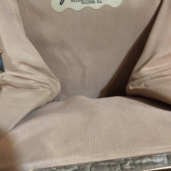 Jacqueline’s Fashion Accessories Purse - Picture 5 of 7